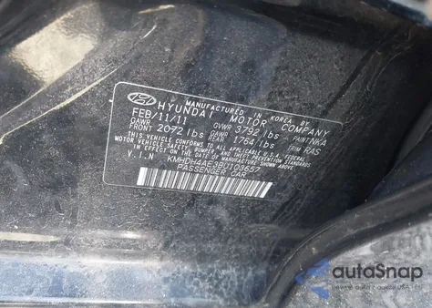 2011 Hyundai Elantra Gls (Ulsan Plant) z USA, uszkodzony, nr VIN KMHDH4AE3BU103657